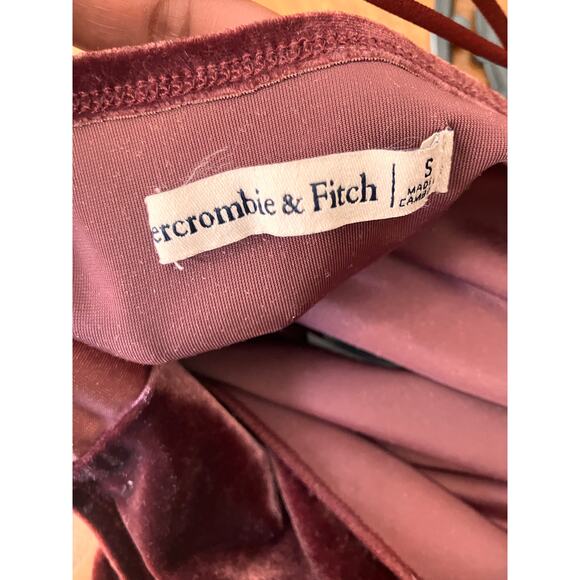 Abercrombie & Fitch Small Bodysuit Purple Velour Spaghetti Crossback Slouch Neck - Picture 4 of 6